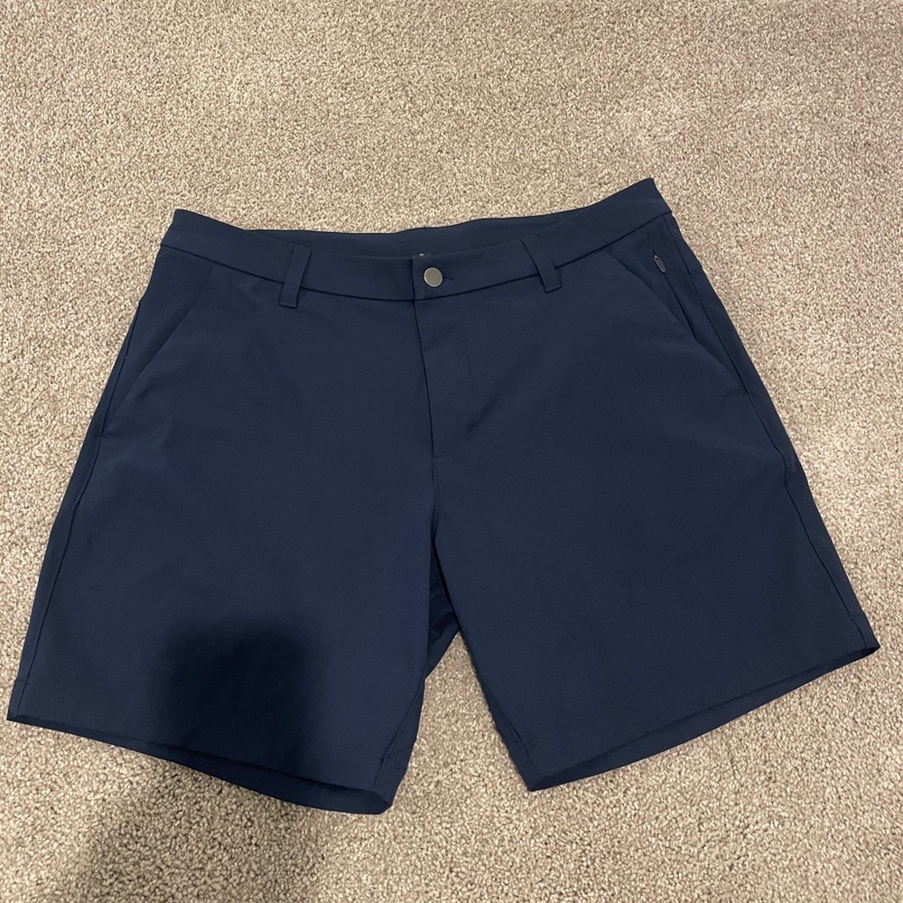 Men’s Lululemon shorts